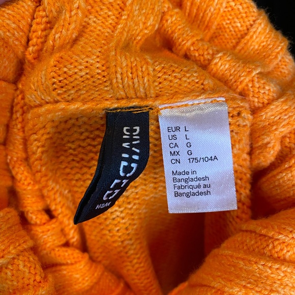 H&M Knit Crop Turtleneck Sweater - Picture 2 of 4